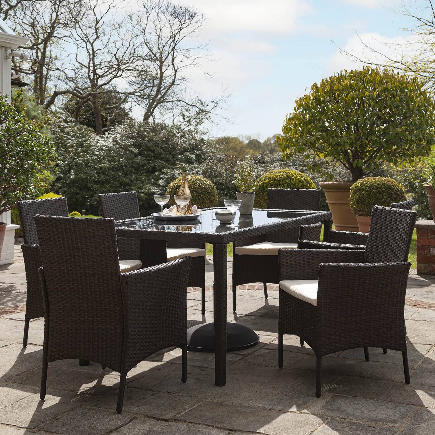  6 Seater Rattan Dining Set with Grey Parasol 