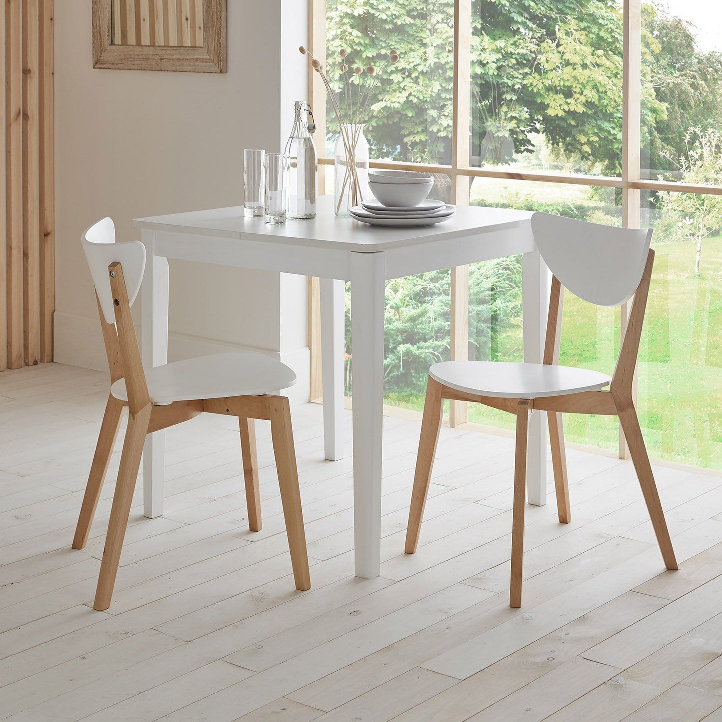 Paul stackable chairs x2 - white - Laura James