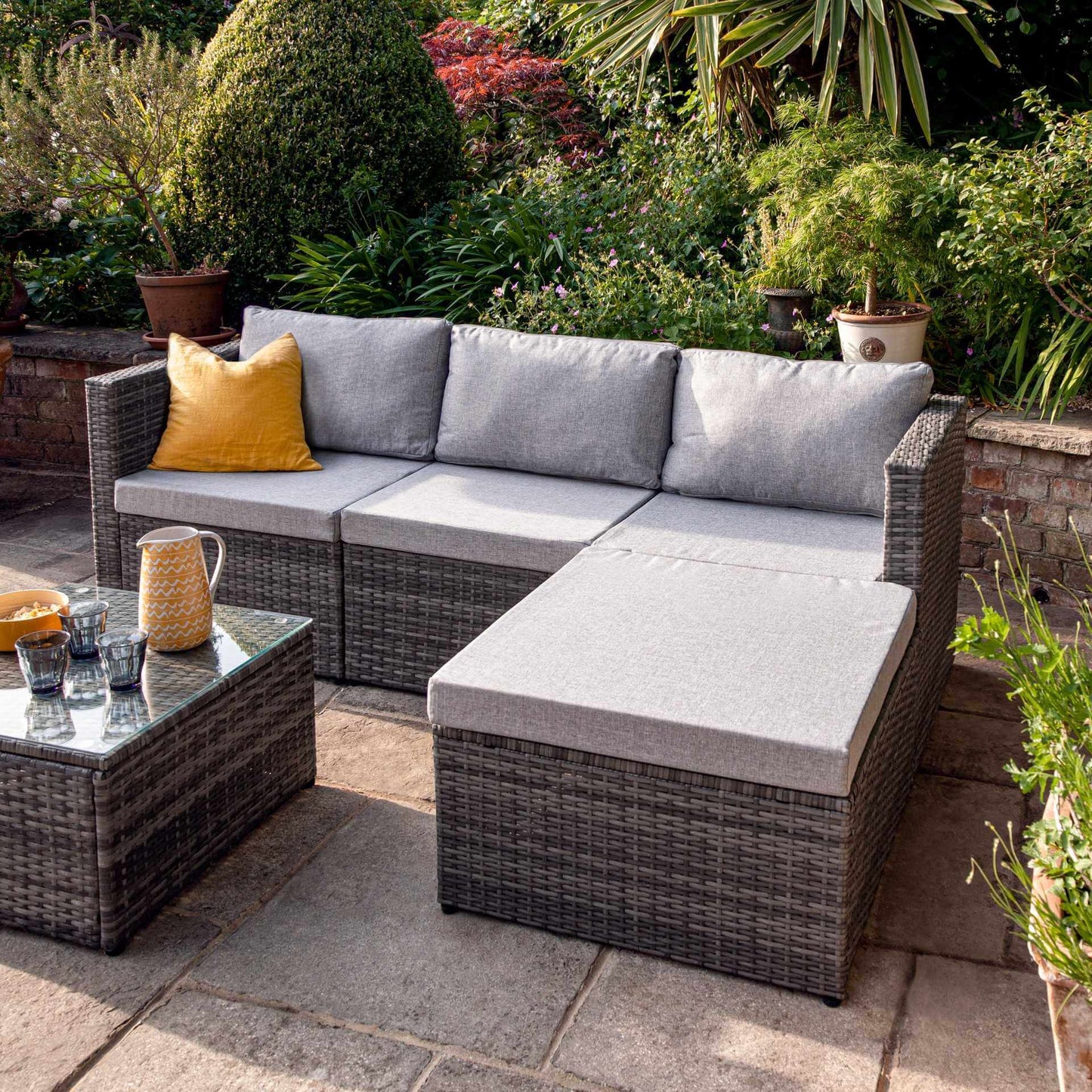 4 Seater Rattan Corner Sofa Set with Cantilever Parasol and Base - Grey Weave - Laura James